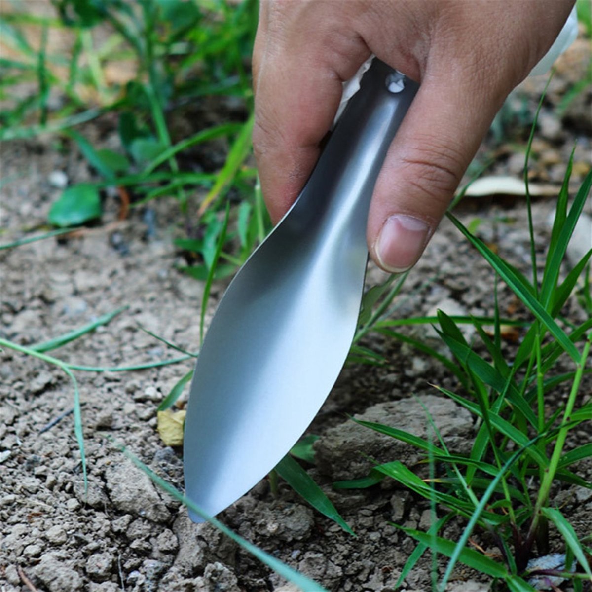 مجرفة يدوية صغيرة خفيفة الوزن  - مراجعة Trowel Garden Tools وسعره