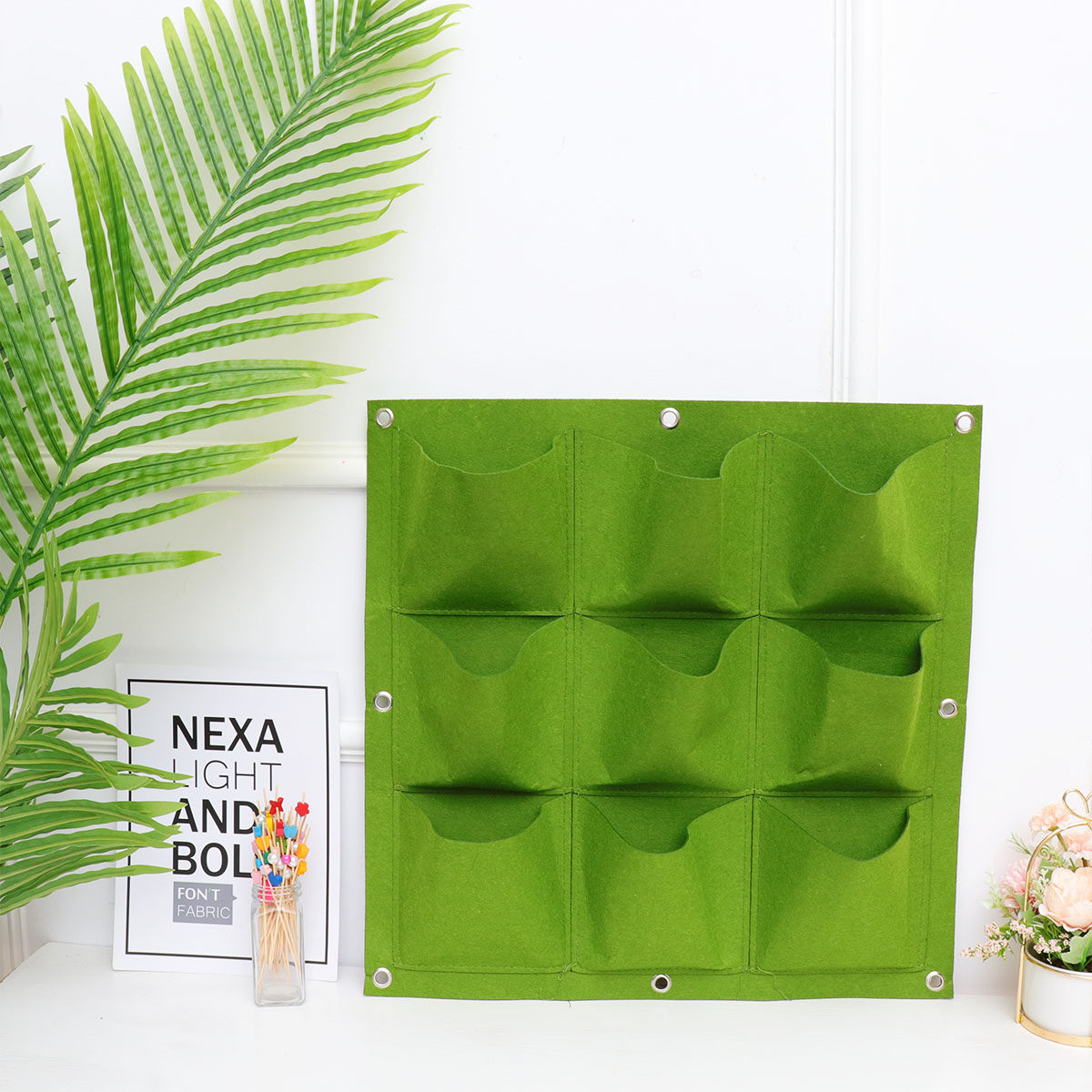 حقيبة نباتات معلقة على الحائط  - مراجعة Indoor Herb Garden وسعره
