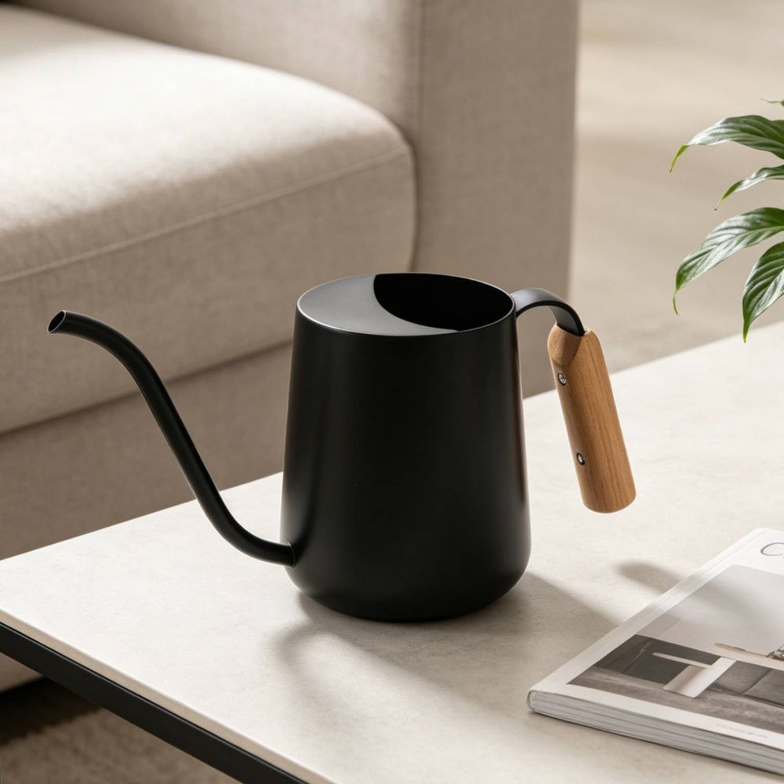 إبريق سقي بتصميم عنق الإوزة من - مراجعة Watering Can وسعره